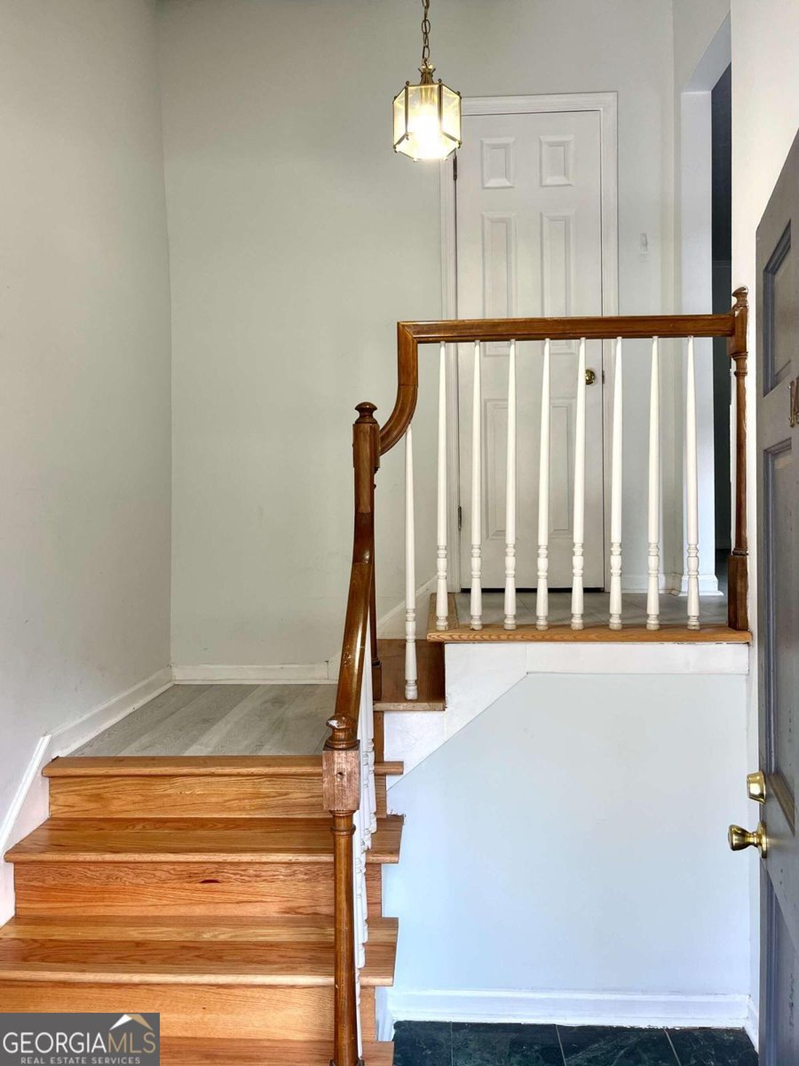 14 Saint Claire Lane Atlanta - 2