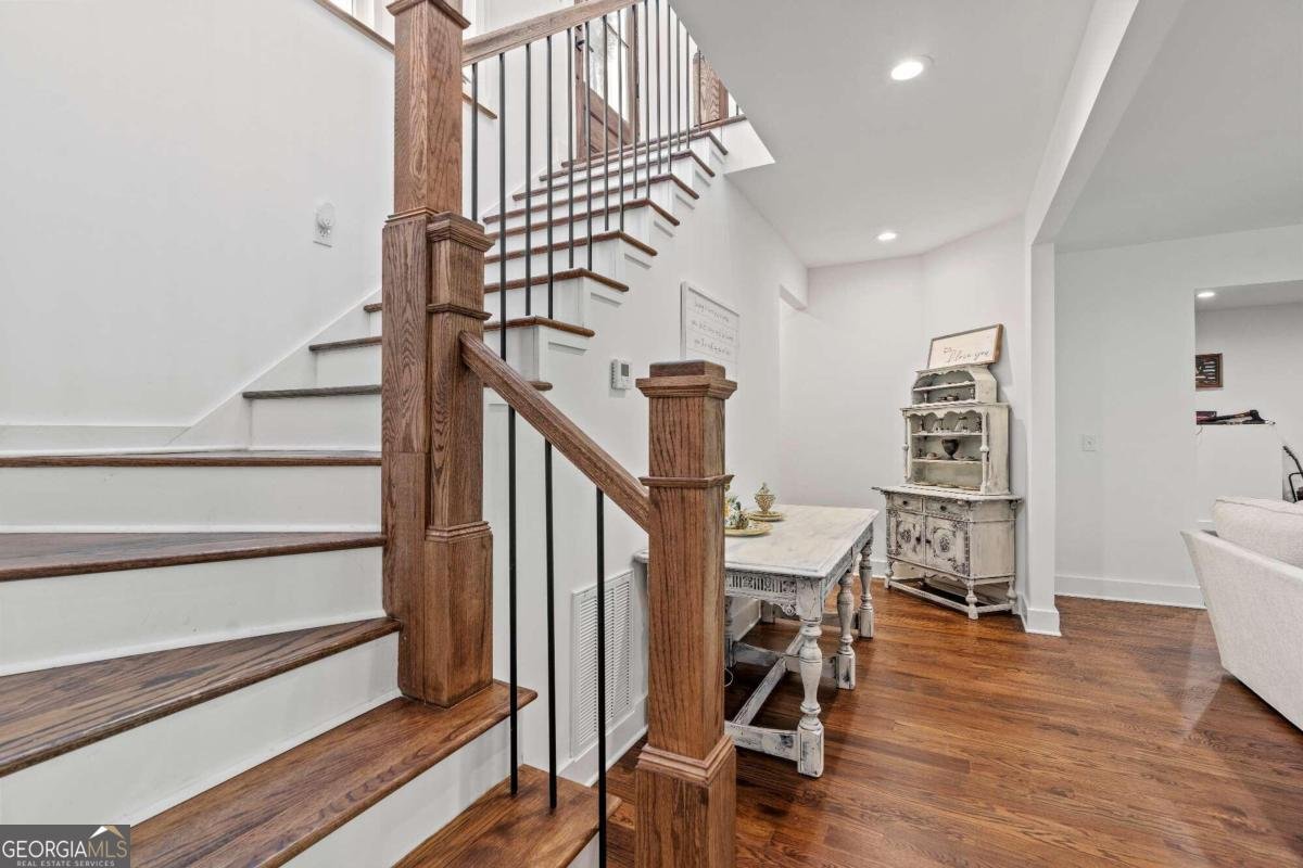5560 Hidden Harbor Trail Gainesville - 32