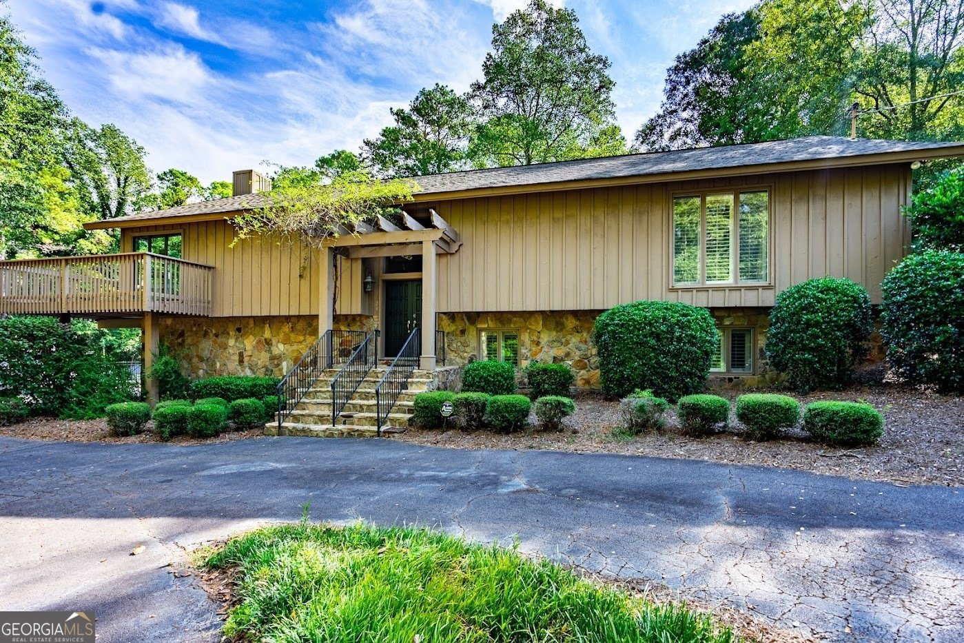 724 Camellia Drive LaGrange - 1