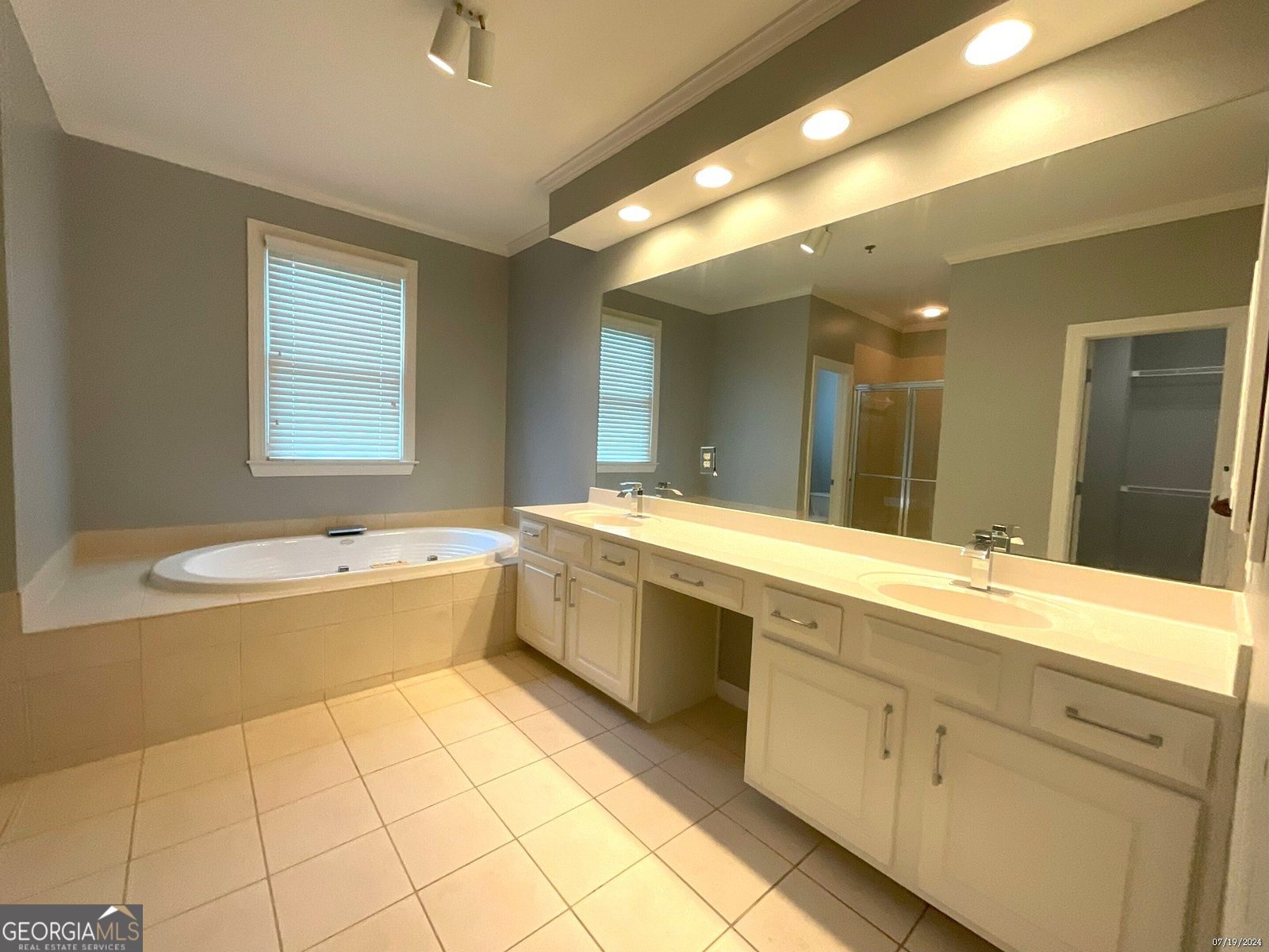 617 Vinings Estates Drive Mableton - 17
