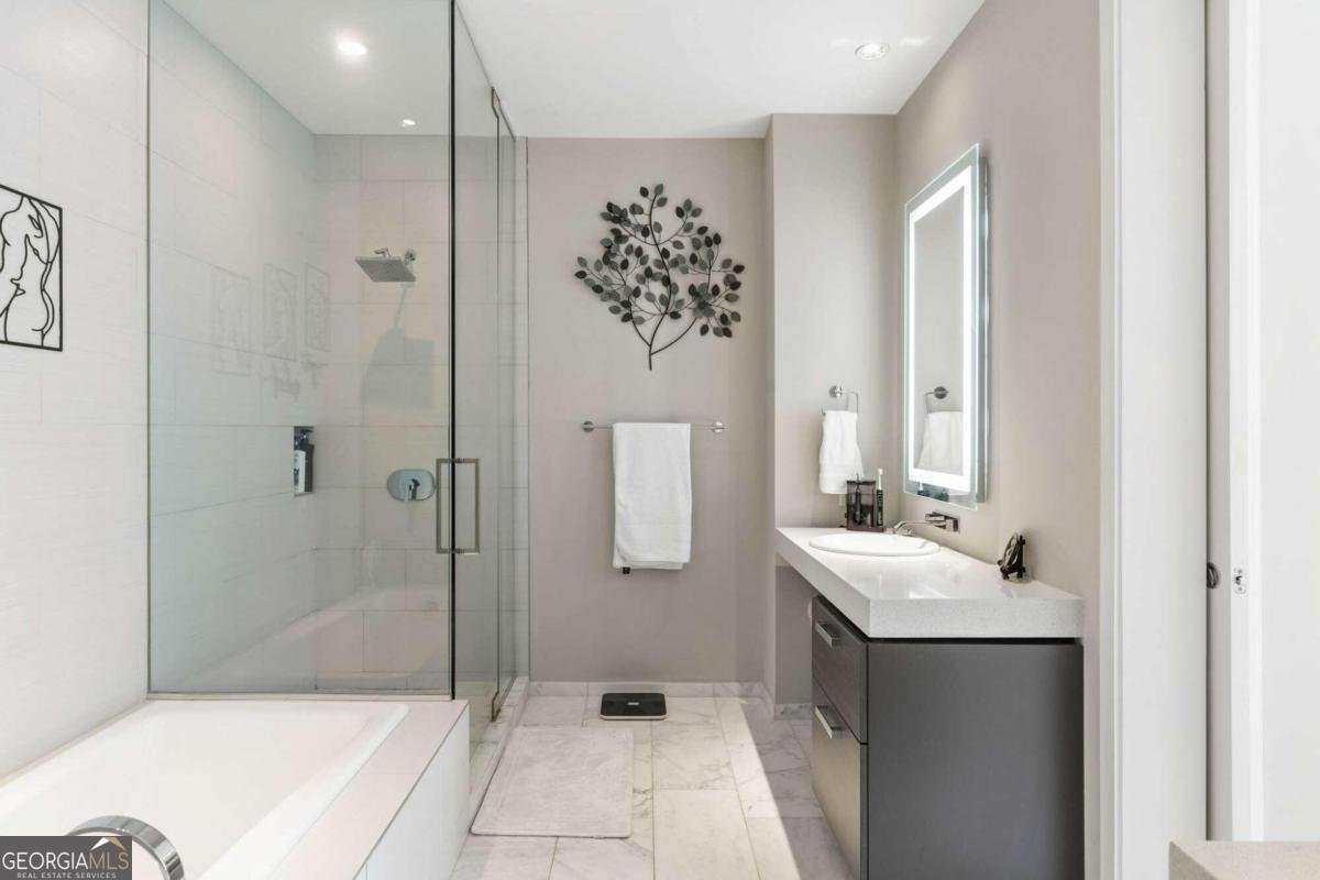 45 IVAN ALLEN JR. Boulevard Atlanta - 22