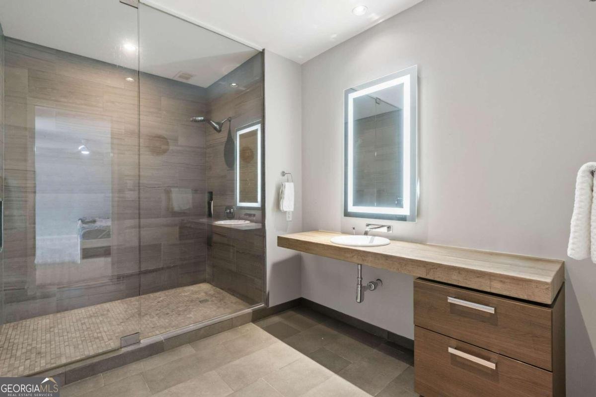 45 IVAN ALLEN JR. Boulevard Atlanta - 26