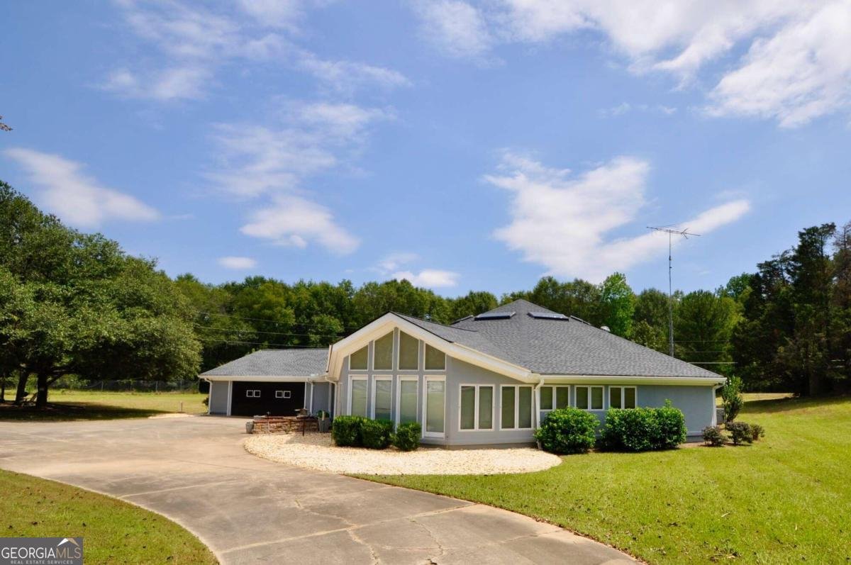 1250 Pete Dickens Road Bogart - 1
