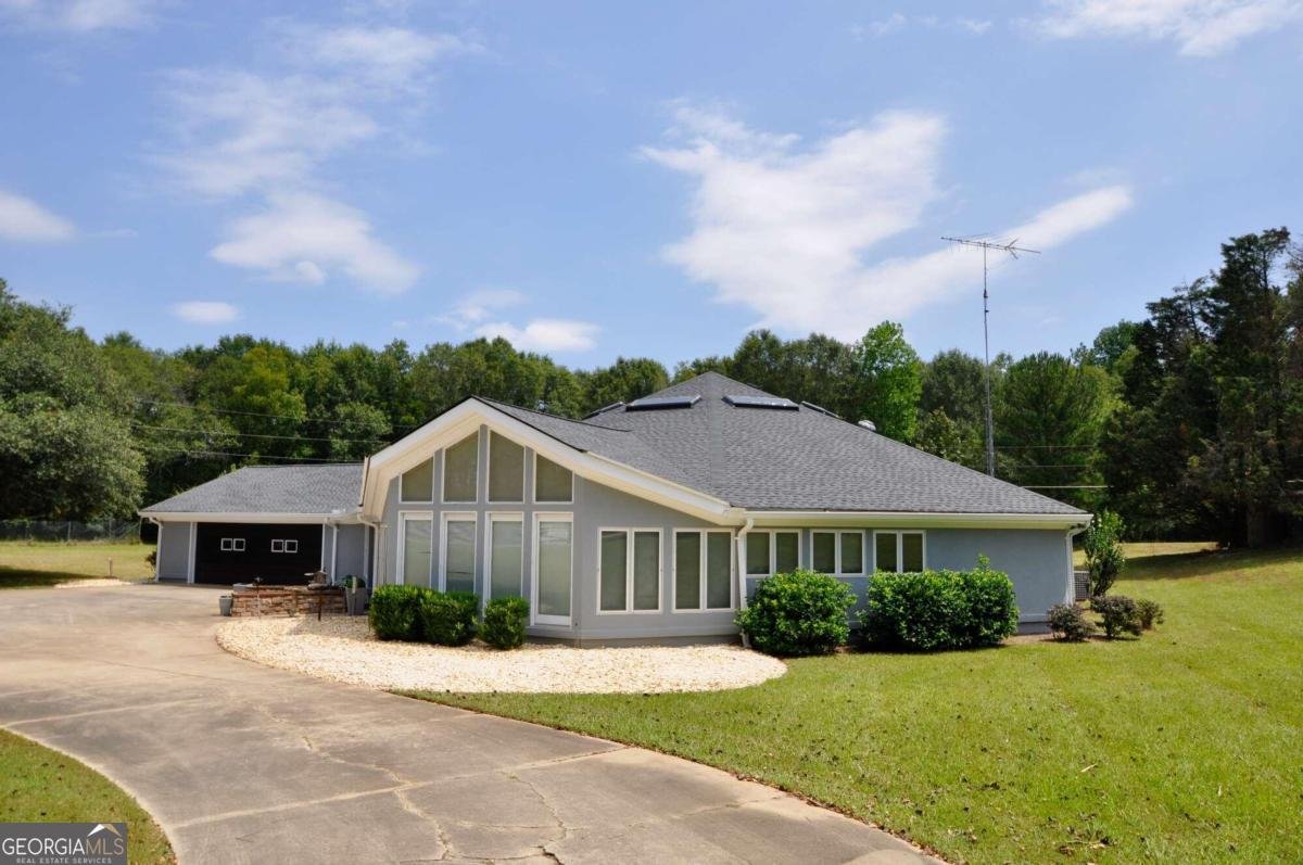 1250 Pete Dickens Road Bogart - 2