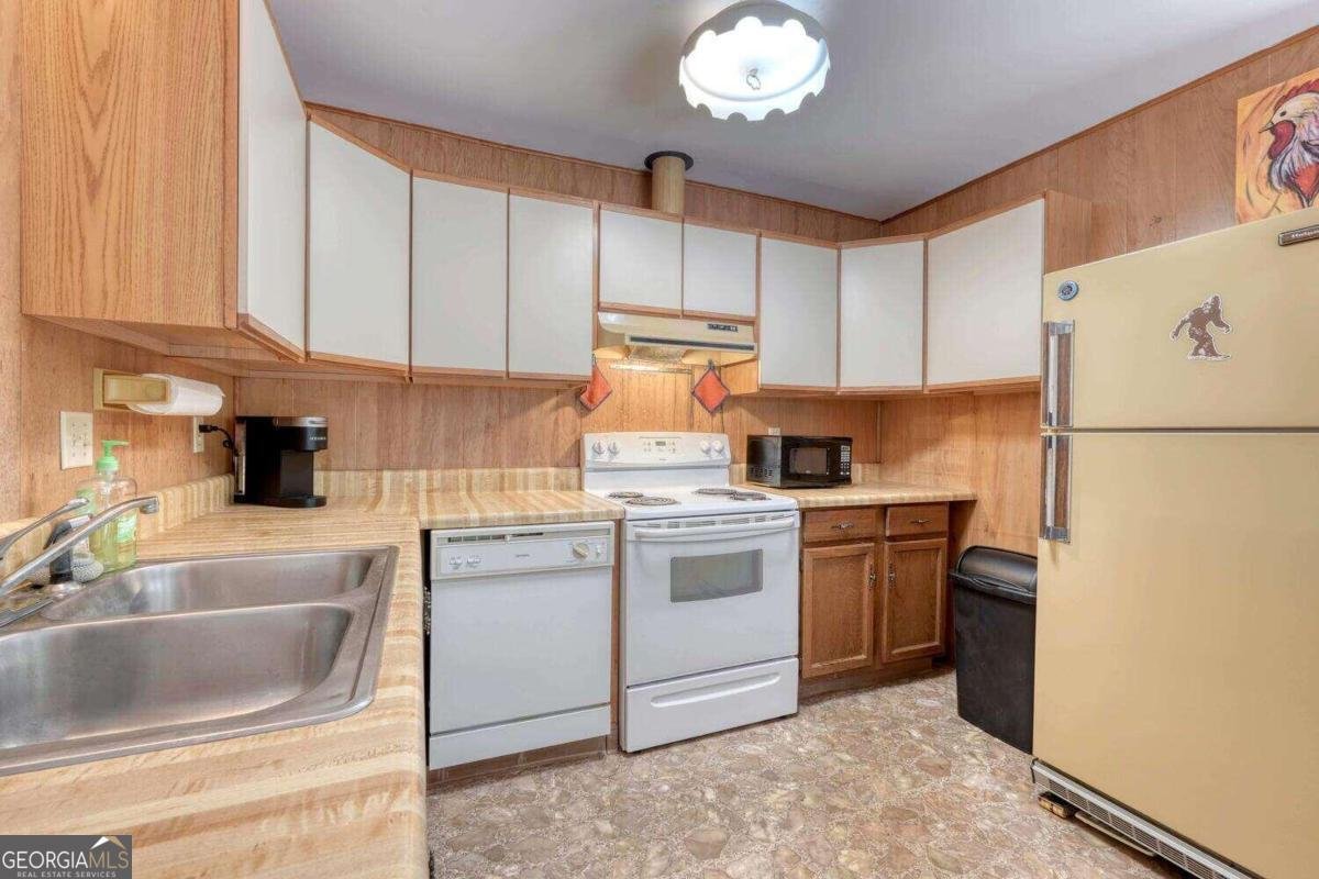 8088 Ivy Log Gap Road Young Harris - 17