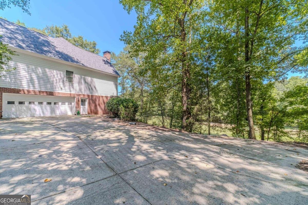 990 Bramlett Shoals Road Lawrenceville - 3