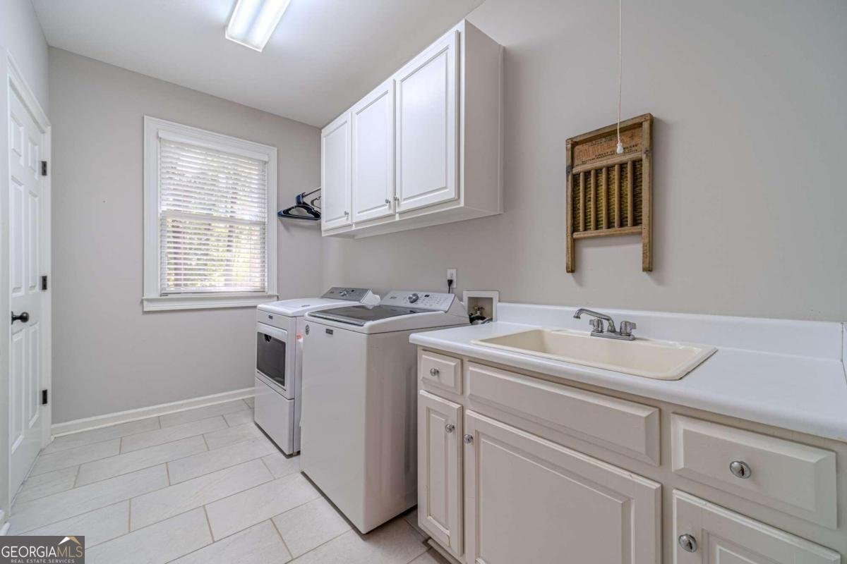 990 Bramlett Shoals Road Lawrenceville - 40