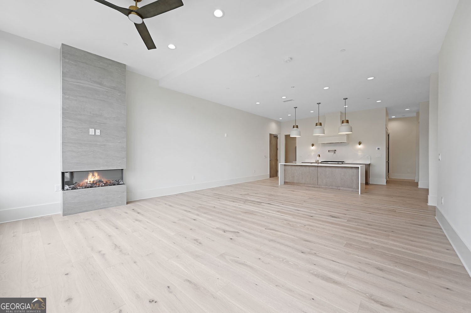 8200 Main Street Woodstock - 12