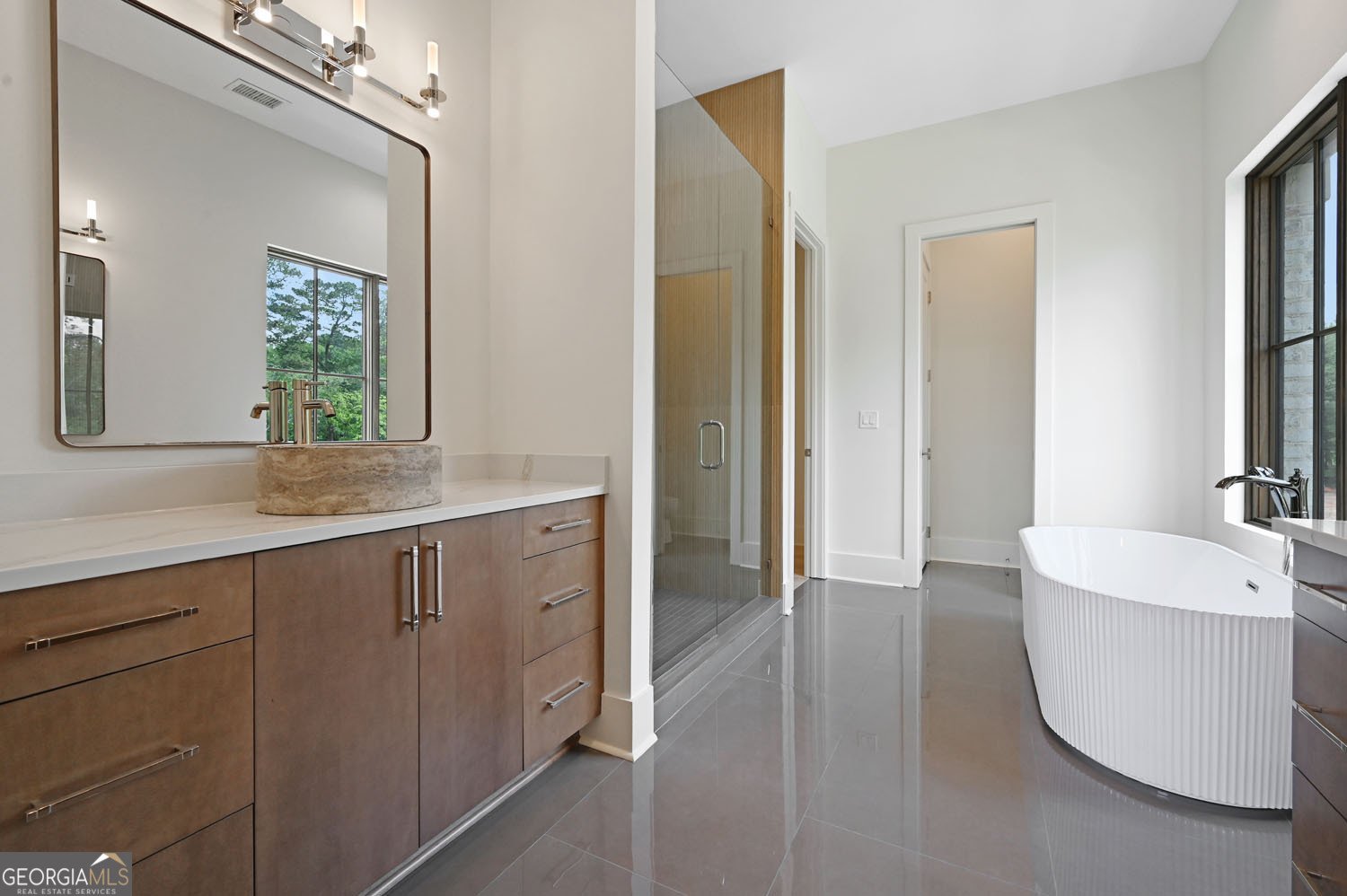 8200 Main Street Woodstock - 17
