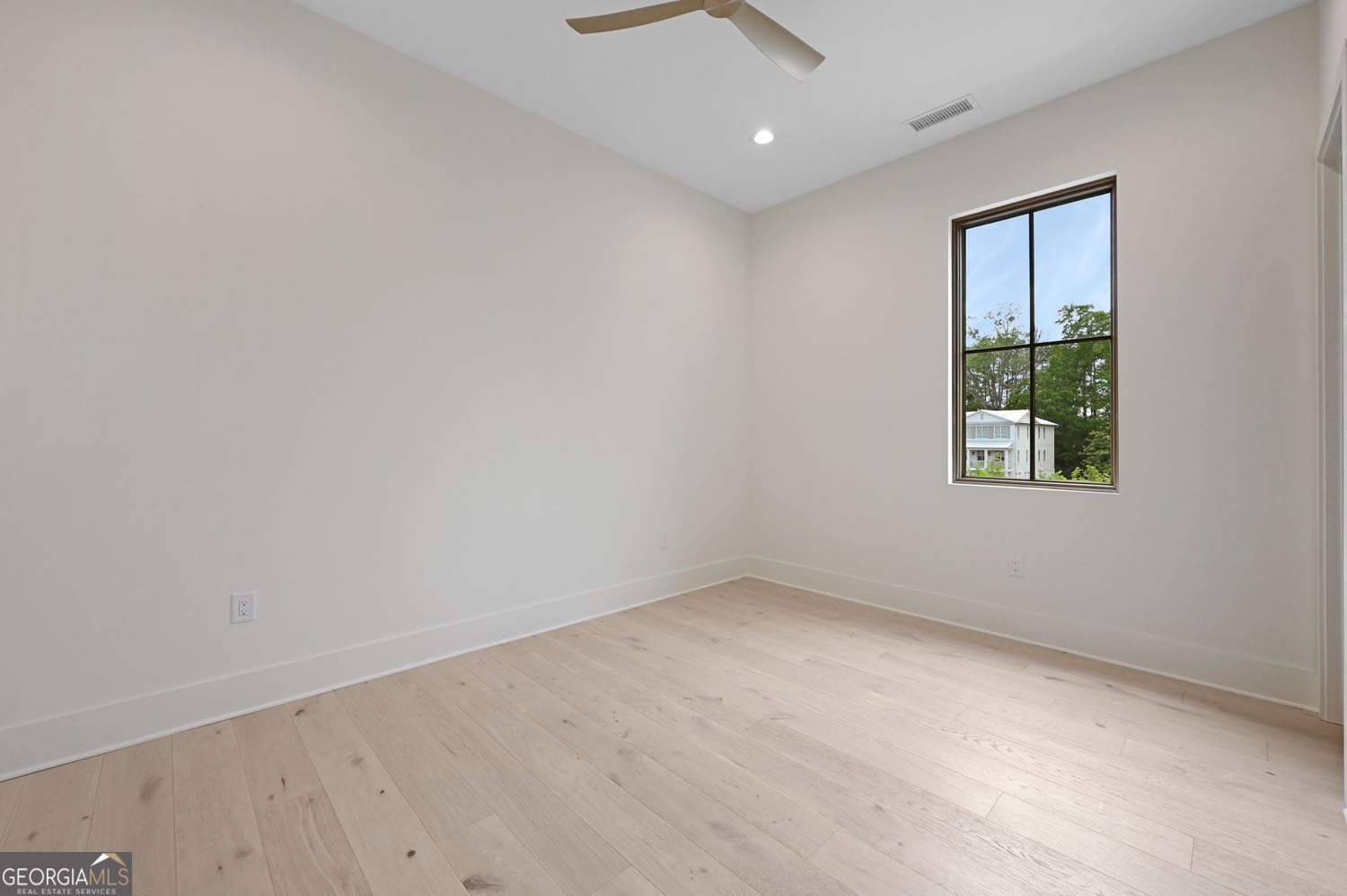 8200 Main Street Woodstock - 27