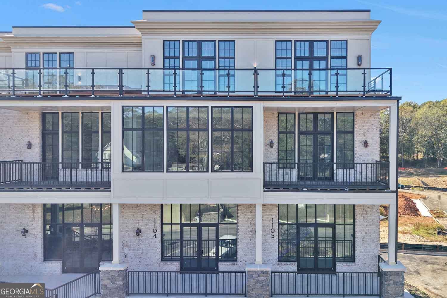 8200 Main Street Woodstock - 3