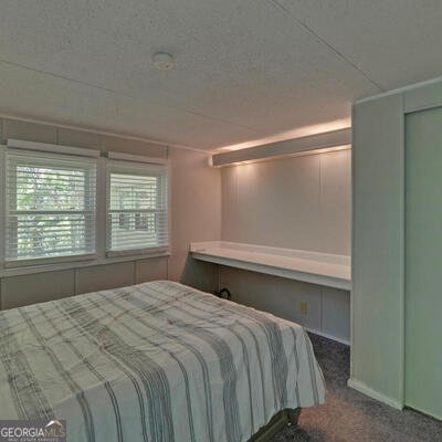 6975 Lakeside Place Gainesville - 33