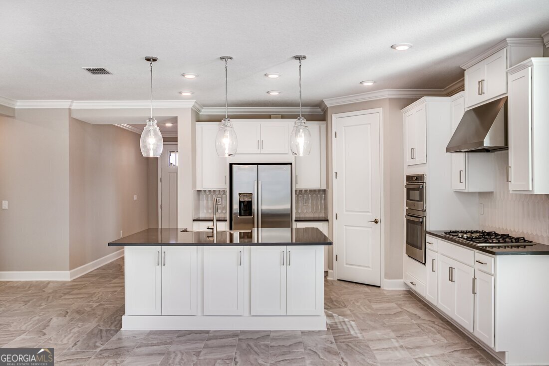 403 The Strand St. Marys - 2