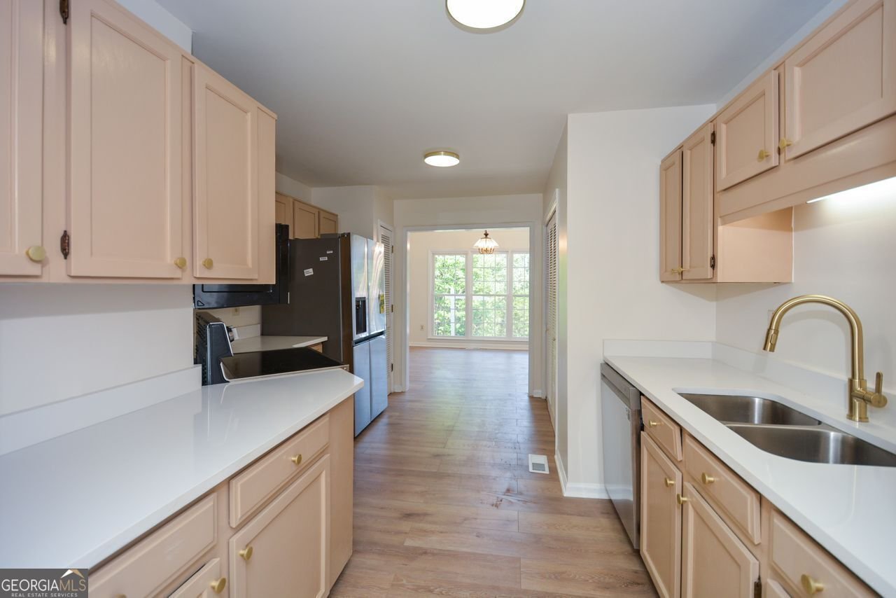 1666 Paddlewheel Drive Marietta - 13