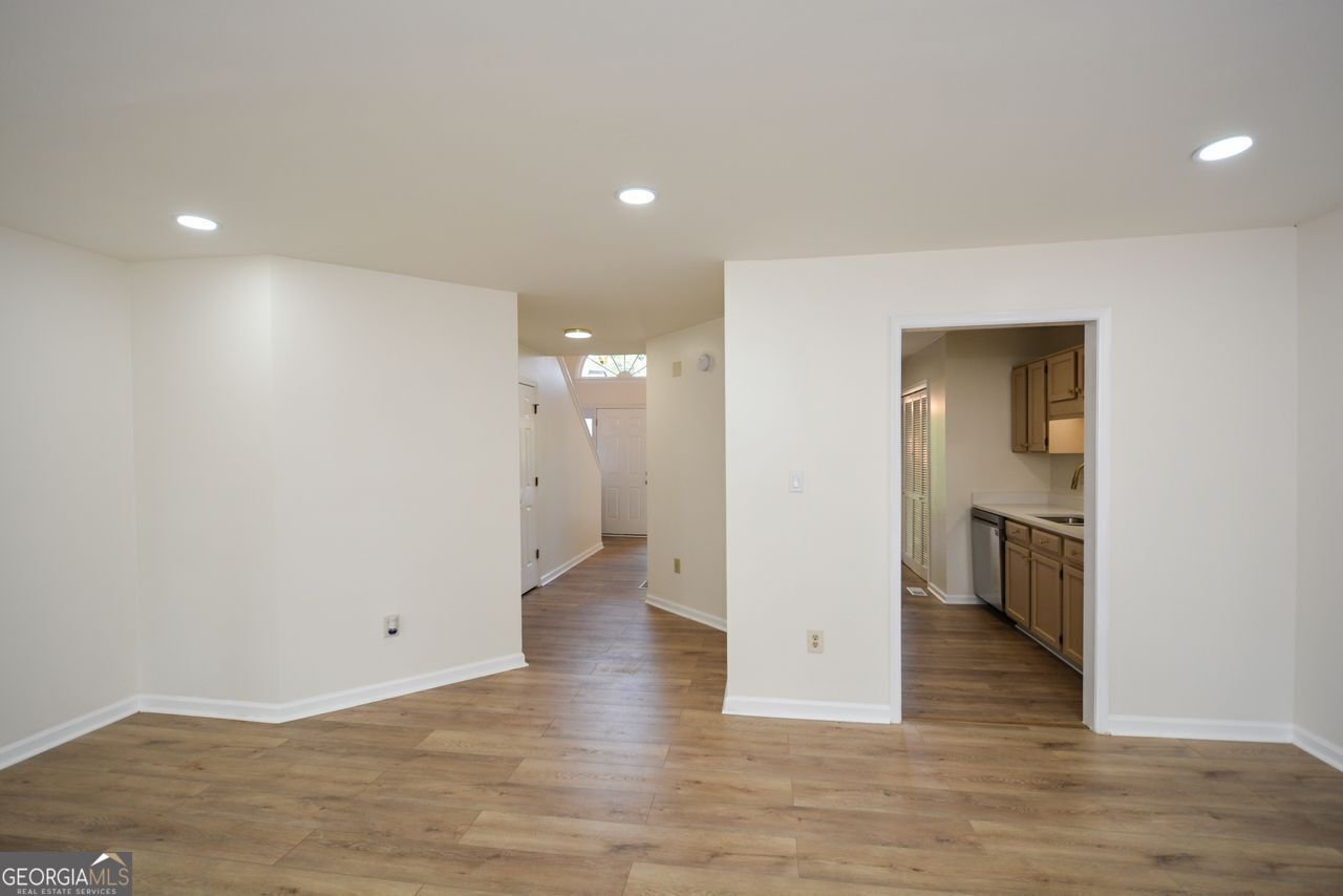 1666 Paddlewheel Drive Marietta - 18