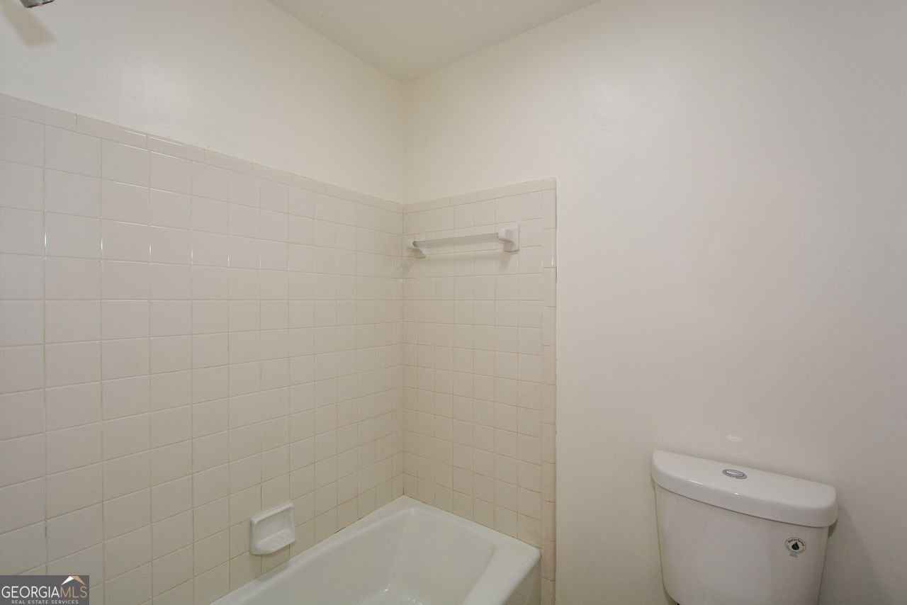 1666 Paddlewheel Drive Marietta - 32