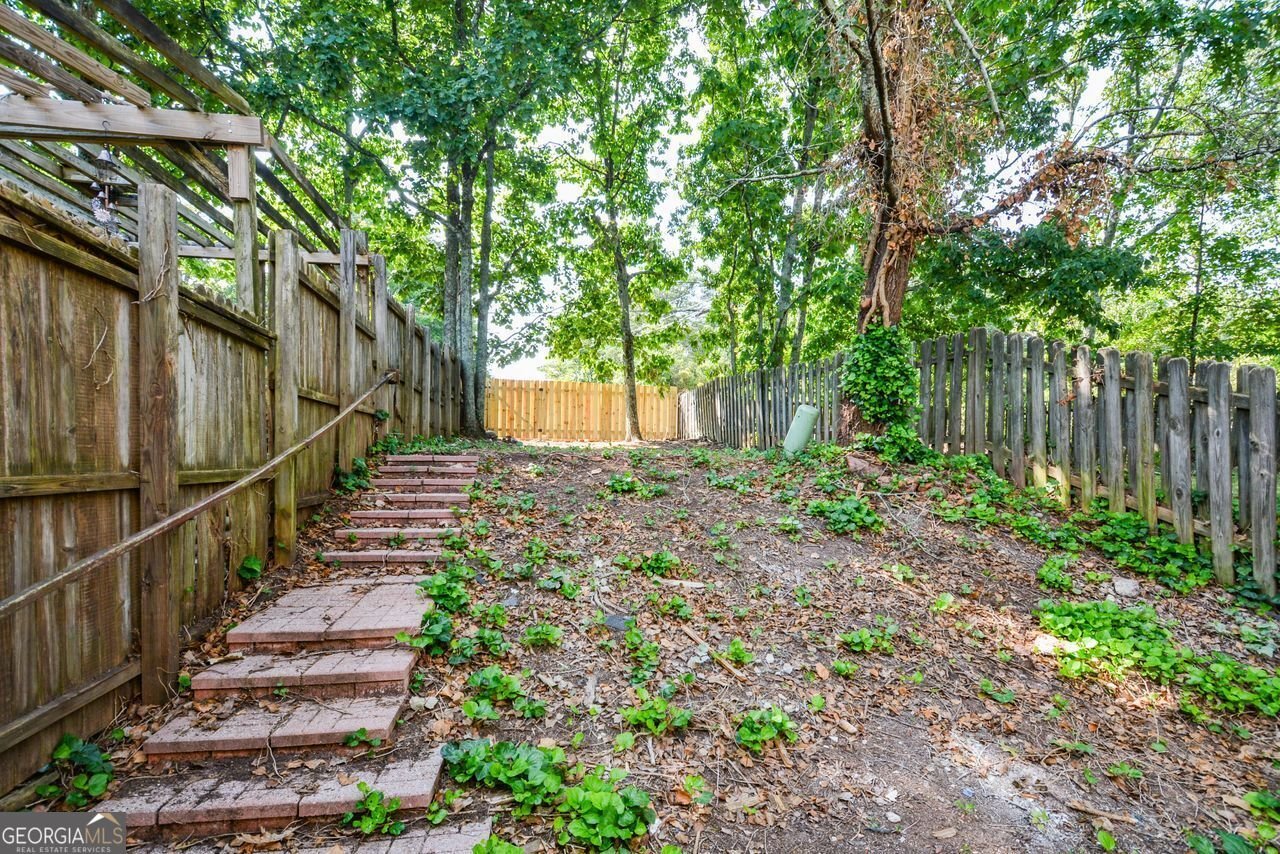 1666 Paddlewheel Drive Marietta - 35
