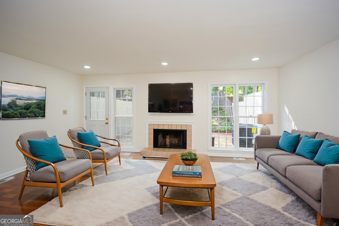 1666 Paddlewheel Drive Marietta - 43
