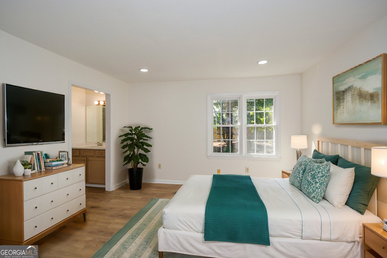 1666 Paddlewheel Drive Marietta - 47