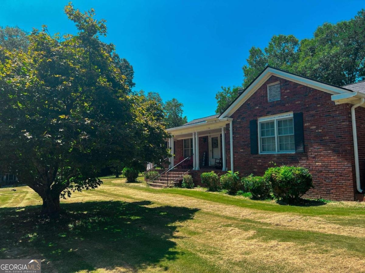 635 Lawson Street Bremen - 3
