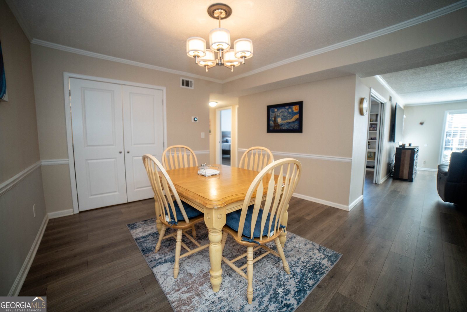 6851 Roswell Road Atlanta - 11