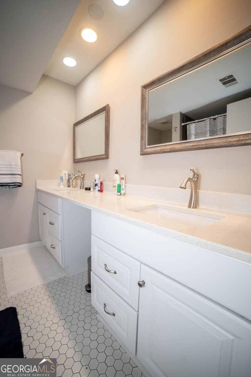 6851 Roswell Road Atlanta - 22