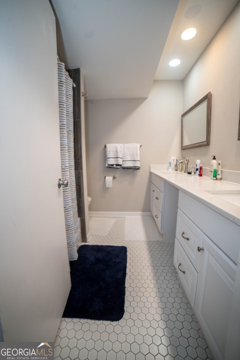 6851 Roswell Road Atlanta - 23