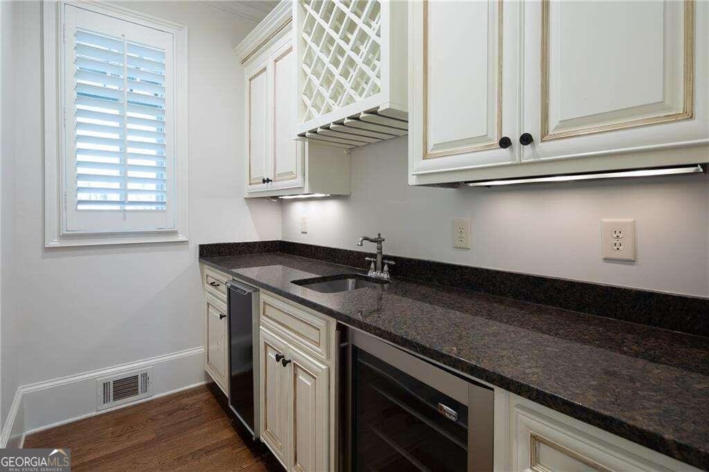 858 MIDDLE FORK Trail Suwanee - 12