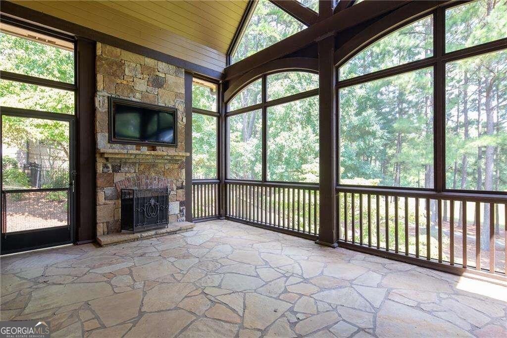 858 MIDDLE FORK Trail Suwanee - 22