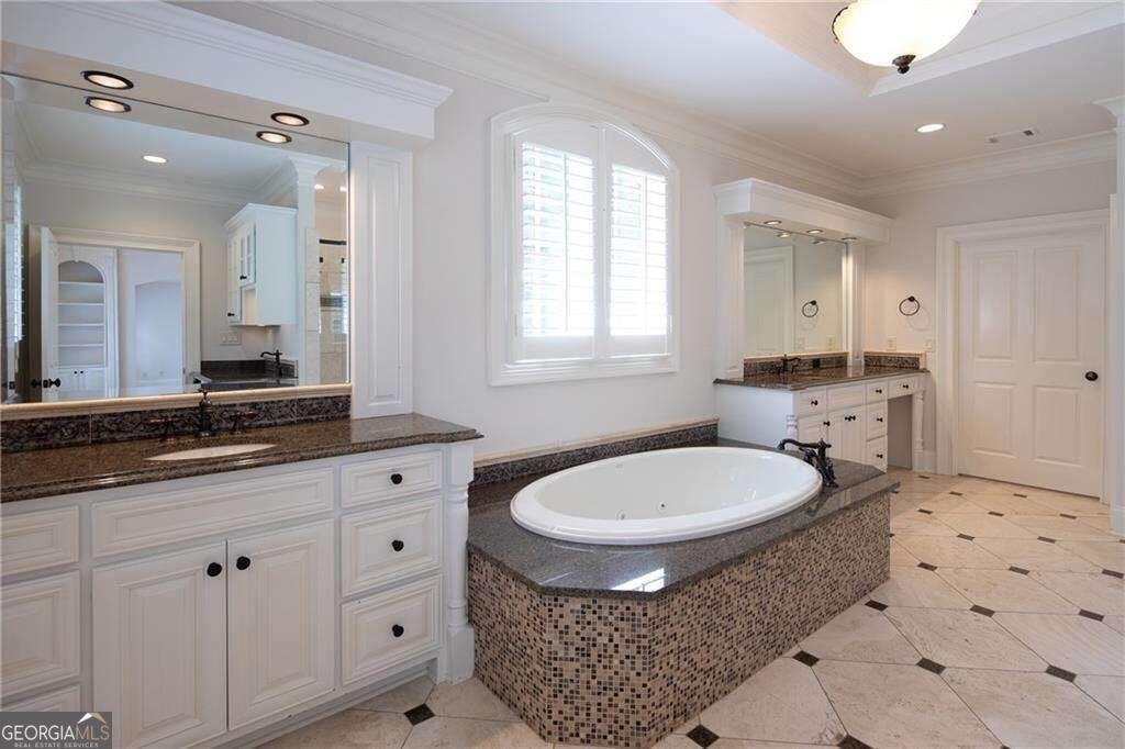 858 MIDDLE FORK Trail Suwanee - 36