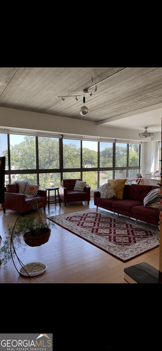 563 Memorial Drive Atlanta - 1