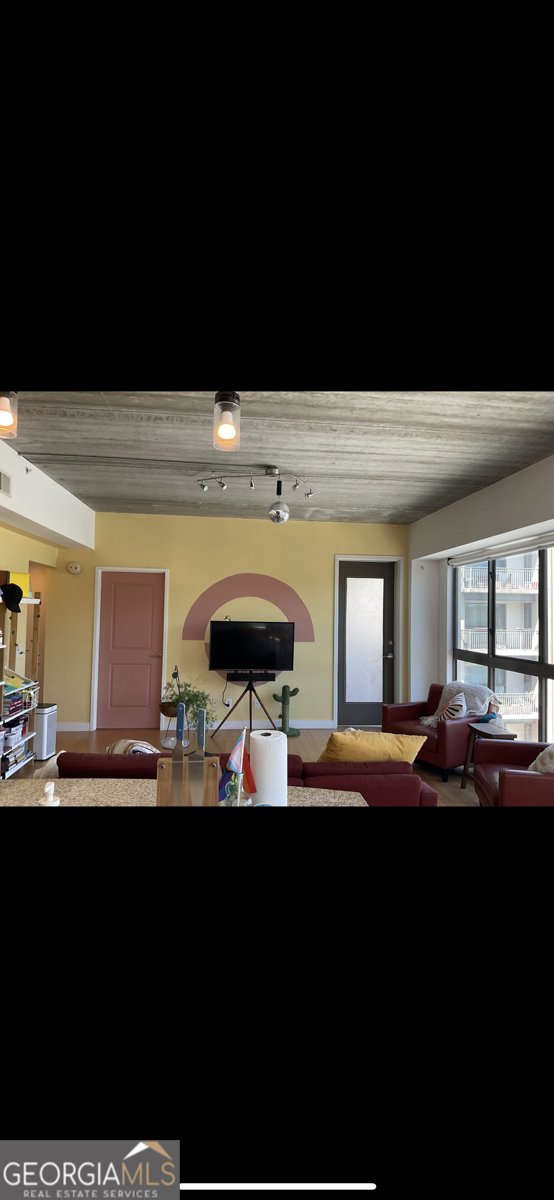 563 Memorial Drive Atlanta - 4