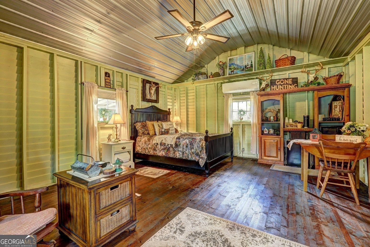 218 City Pond Road Barnesville - 46