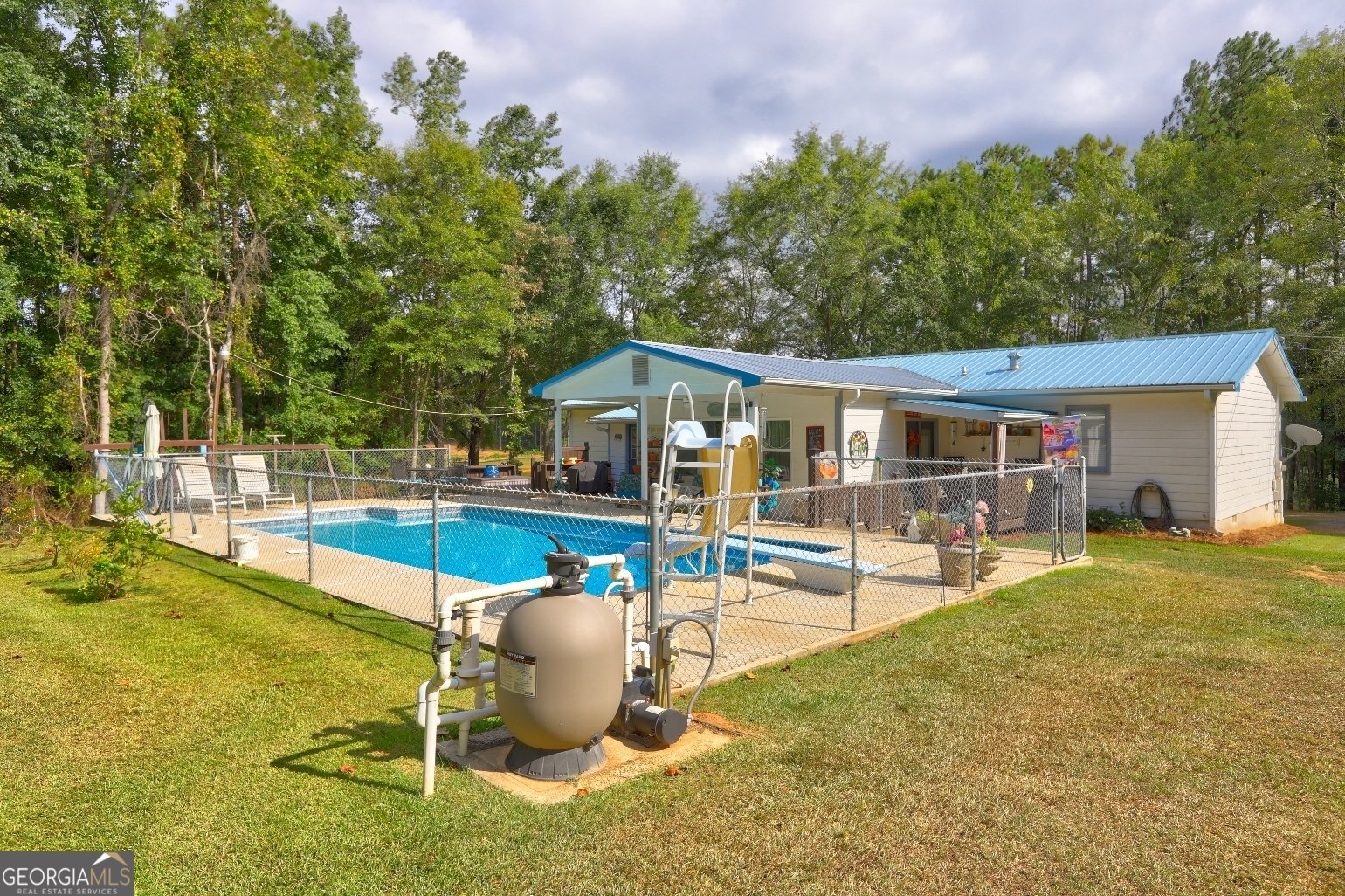 218 City Pond Road Barnesville - 63