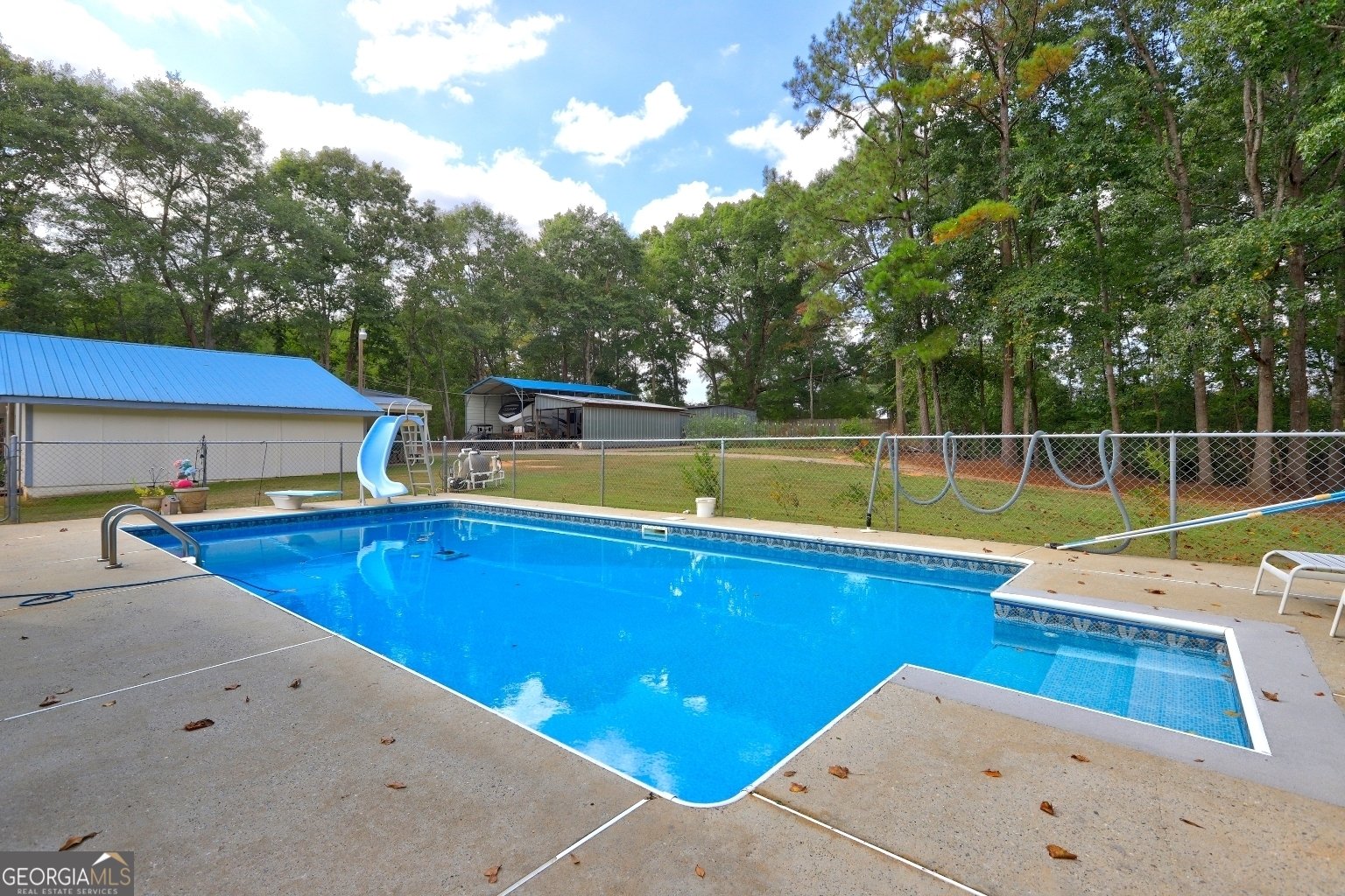 218 City Pond Road Barnesville - 65