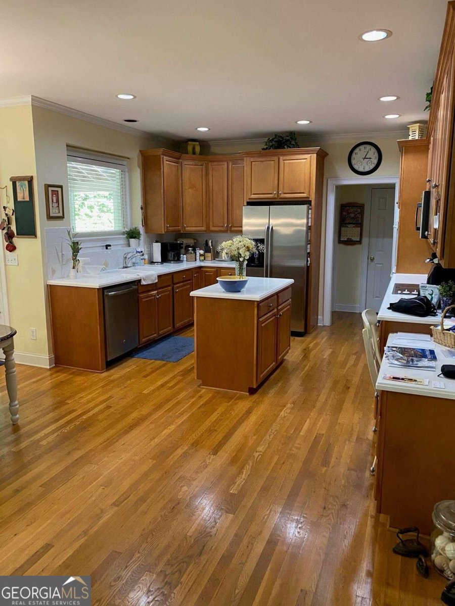 2631 Gladstone Terrace Woodstock - 12
