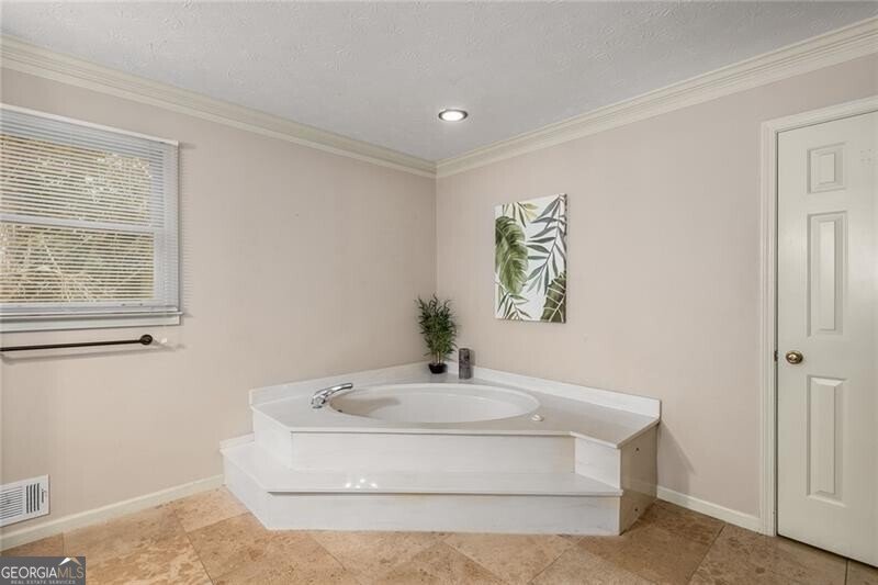 1195 Vineyard Drive Conyers - 1