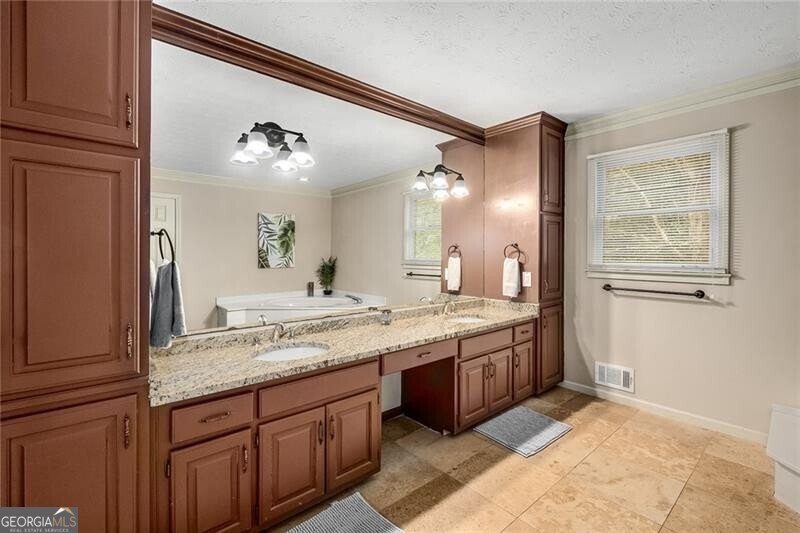 1195 Vineyard Drive Conyers - 24
