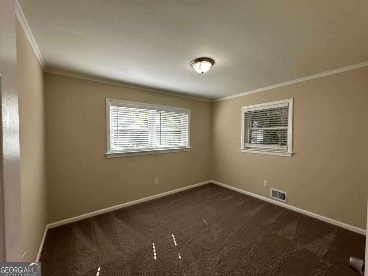 3207 Cloverhurst Drive East Point - 10