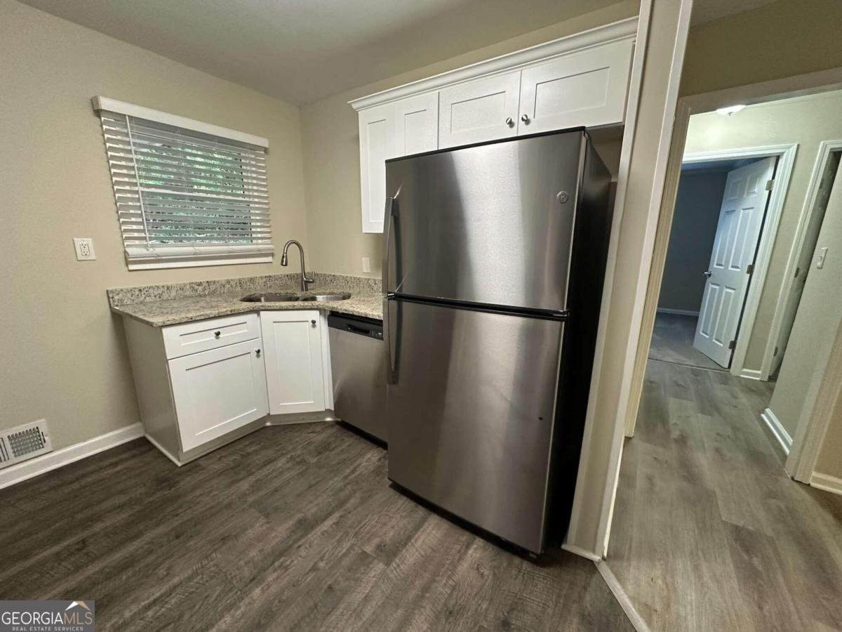 3207 Cloverhurst Drive East Point - 3