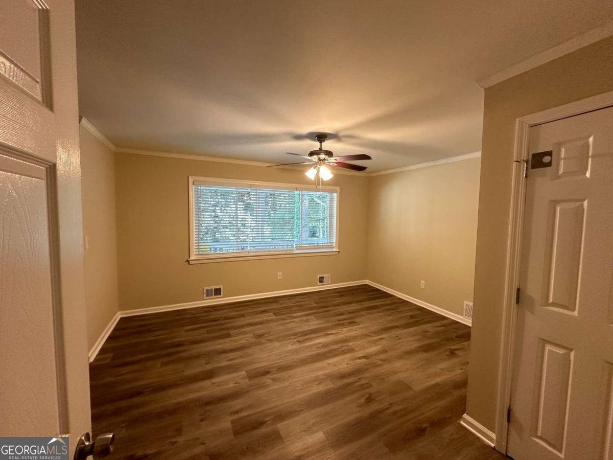 3207 Cloverhurst Drive East Point - 9