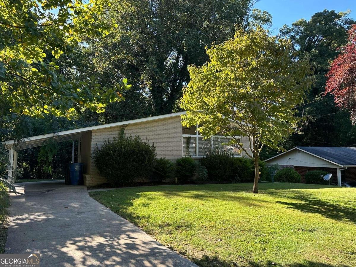 2213 Westover Drive East Point - 1