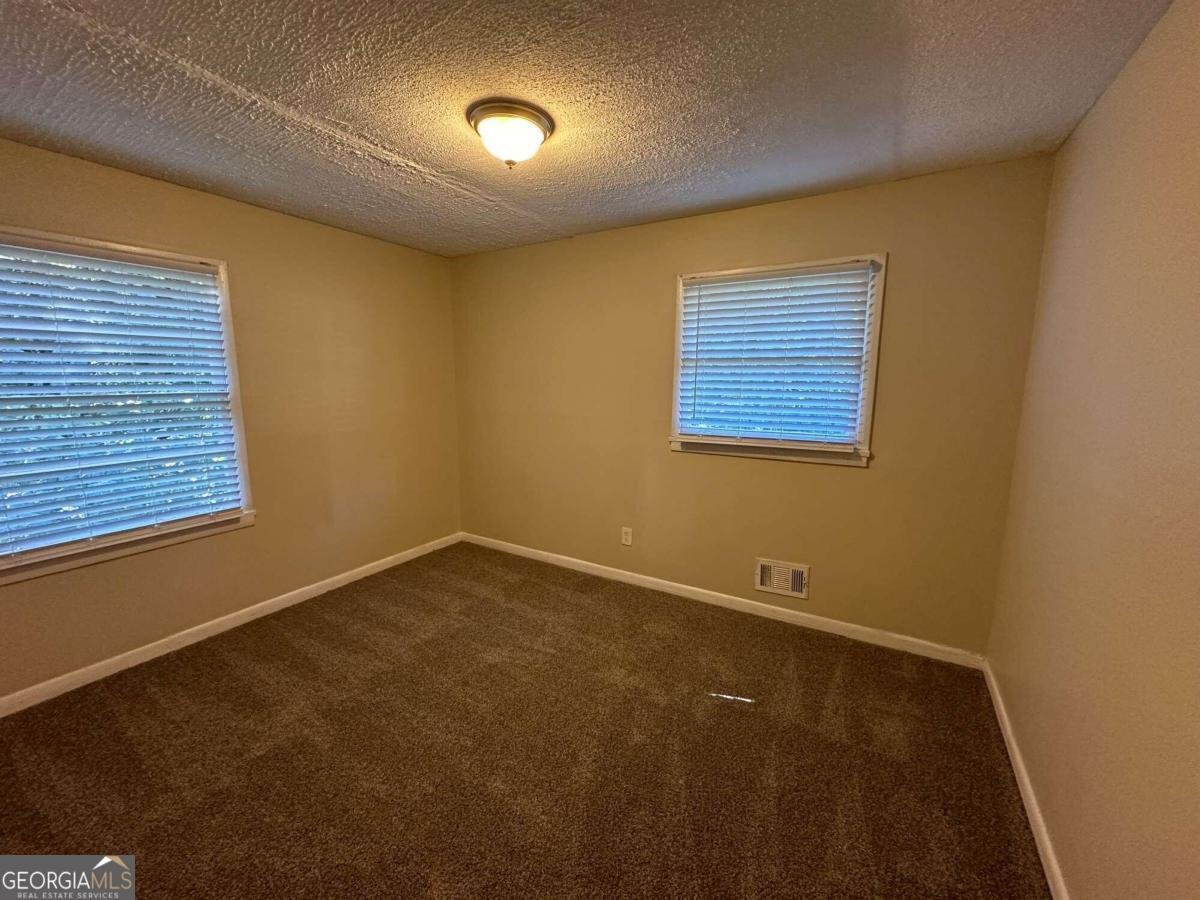 2213 Westover Drive East Point - 6