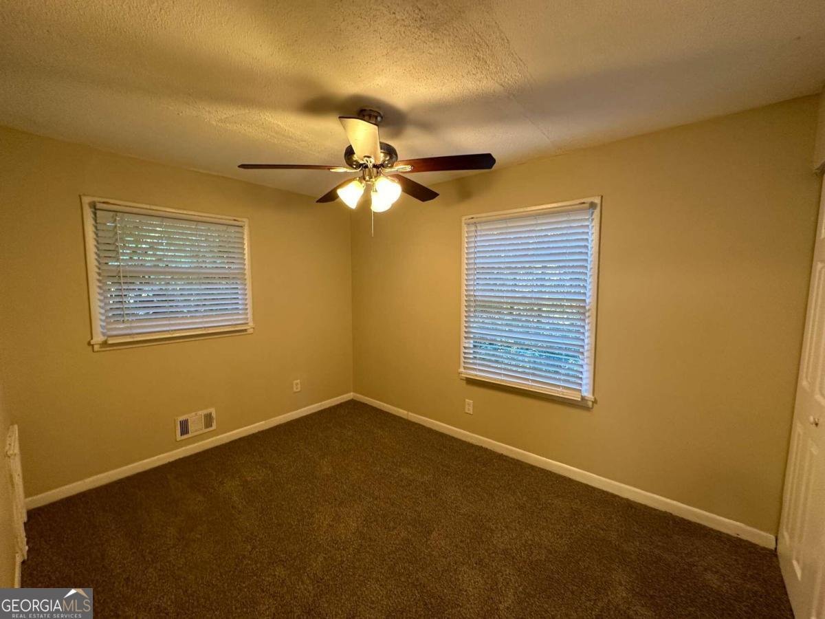 2213 Westover Drive East Point - 7