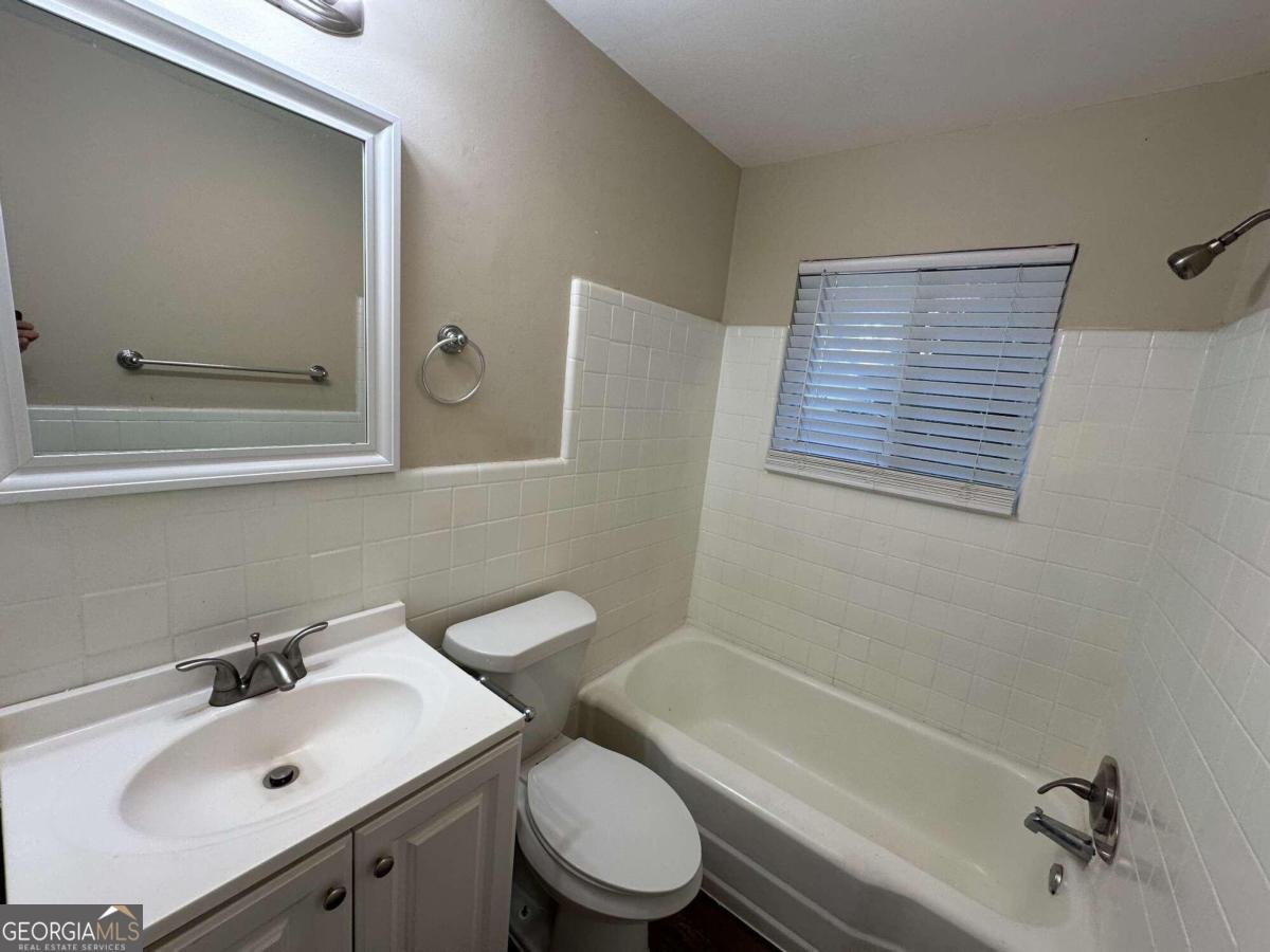 2213 Westover Drive East Point - 8