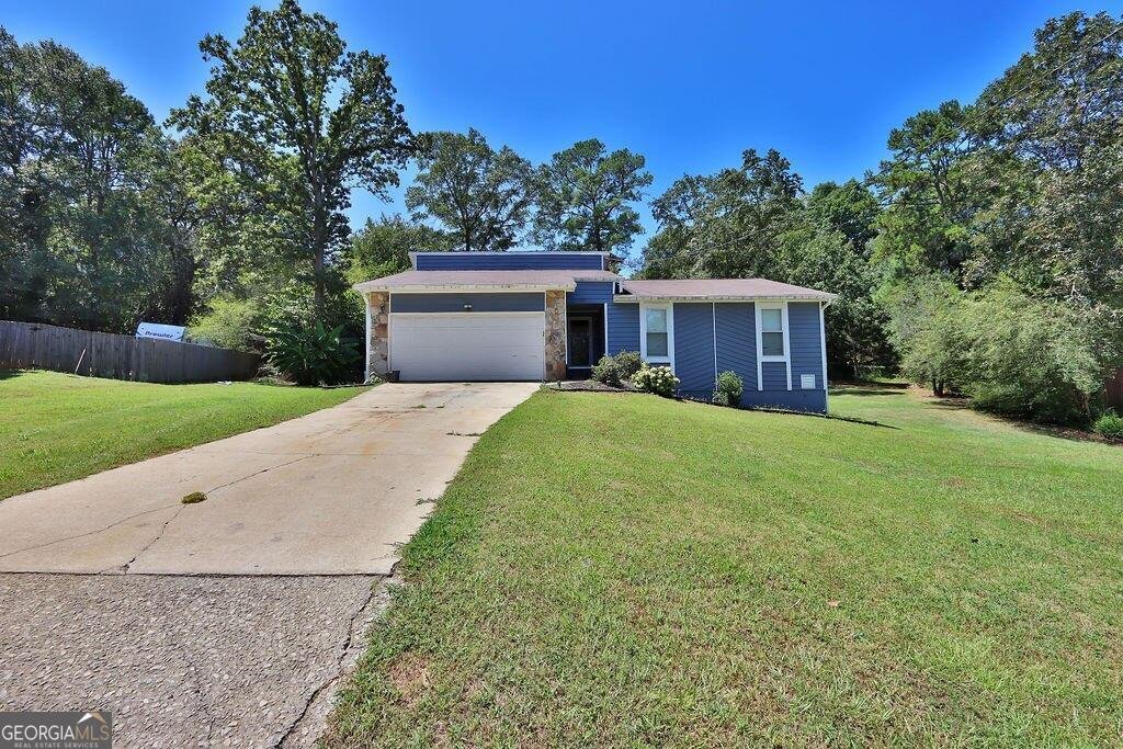 4907 Wycliffe Dr Sw Stone Mountain - 1