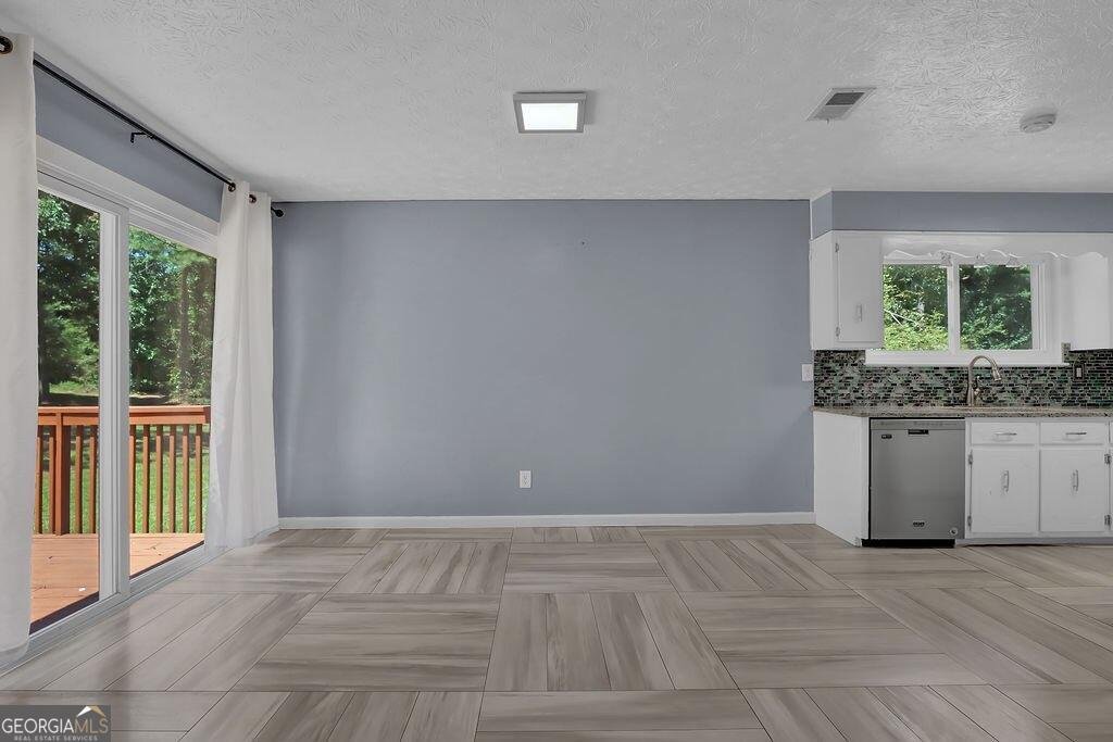4907 Wycliffe Dr Sw Stone Mountain - 24