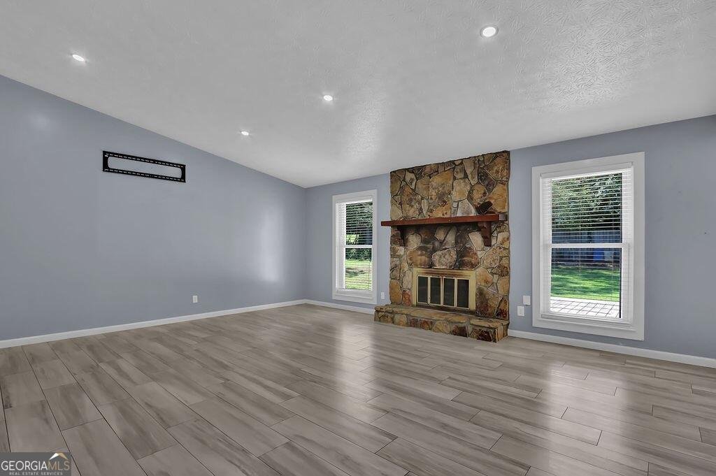 4907 Wycliffe Dr Sw Stone Mountain - 27