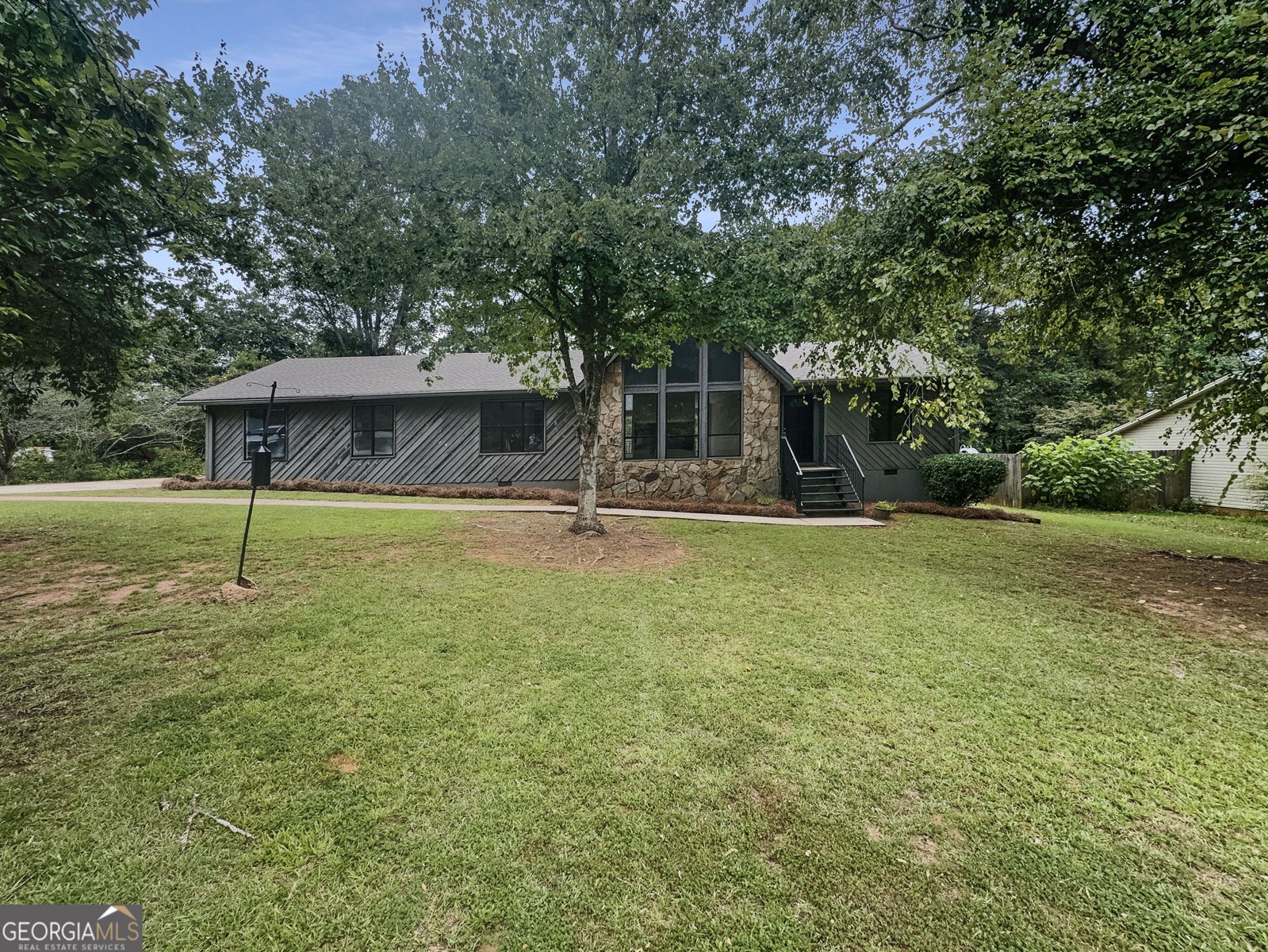 3551 Mill Glen Drive Douglasville - 1