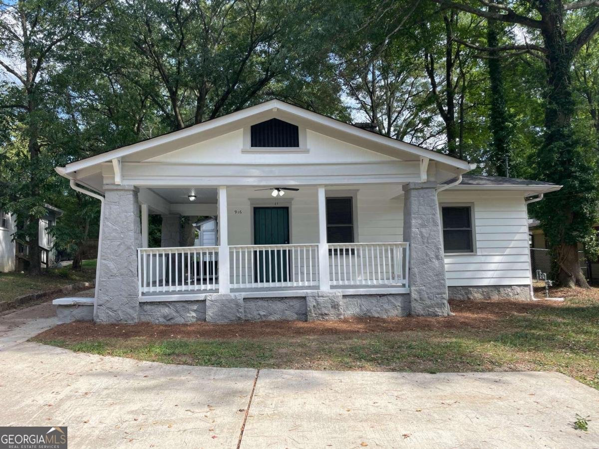 916 Cascade Road Atlanta - 1